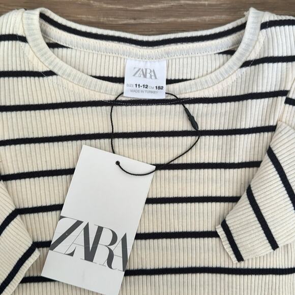 NWT Zara kids Long Sleeve Ribbed Ruffle top size 11-12 - Picture 3 of 5